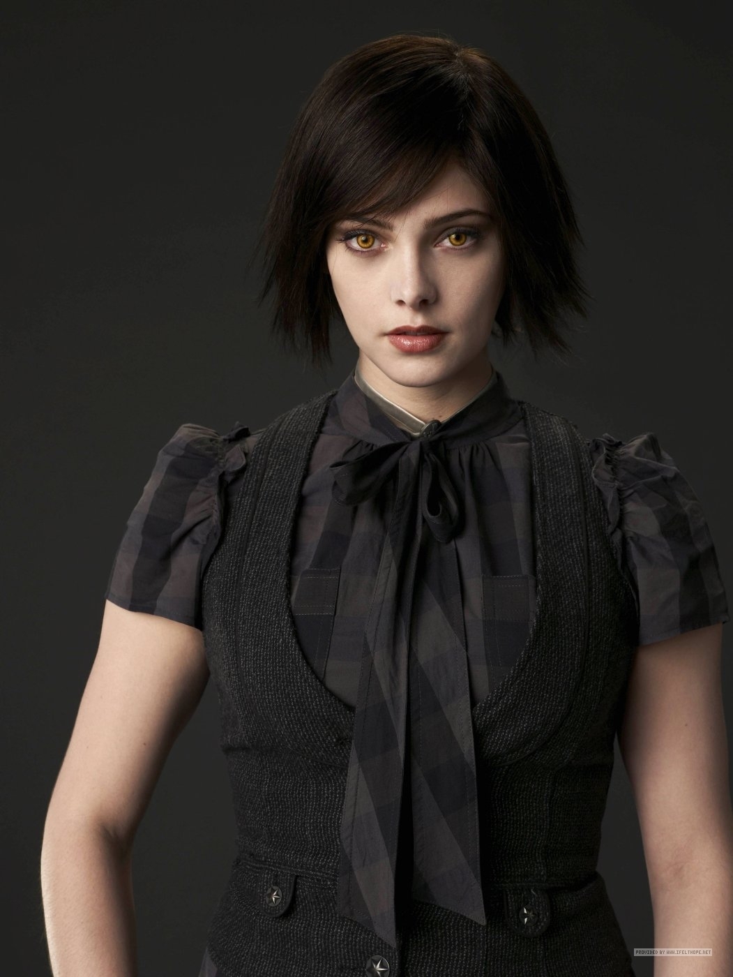 New-Alice-stills-alice-cullen-8979616-1051-1400